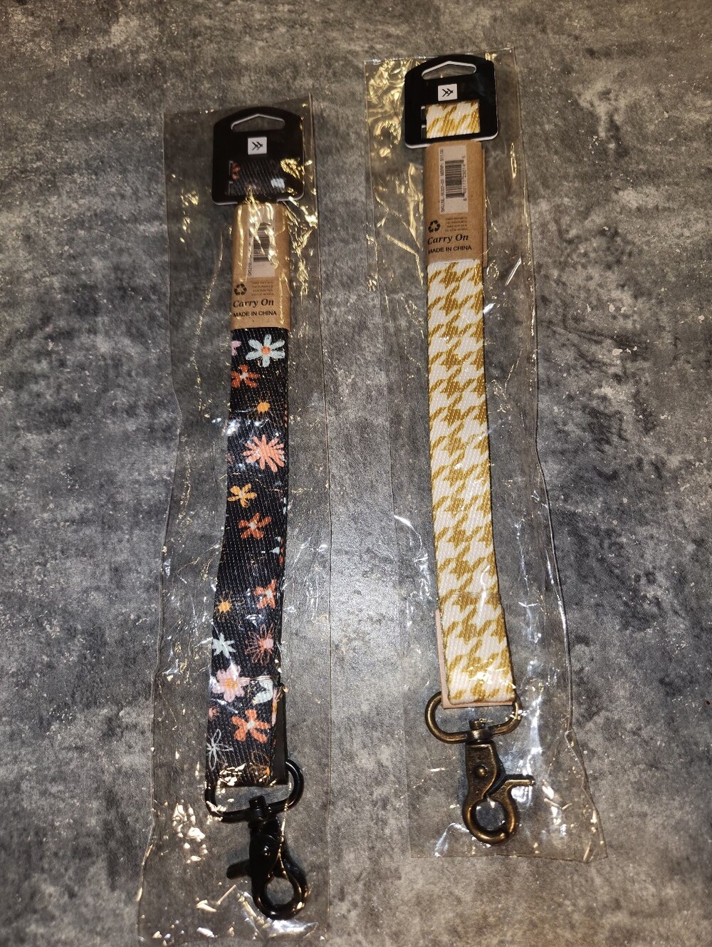 NWT Thread lanyard